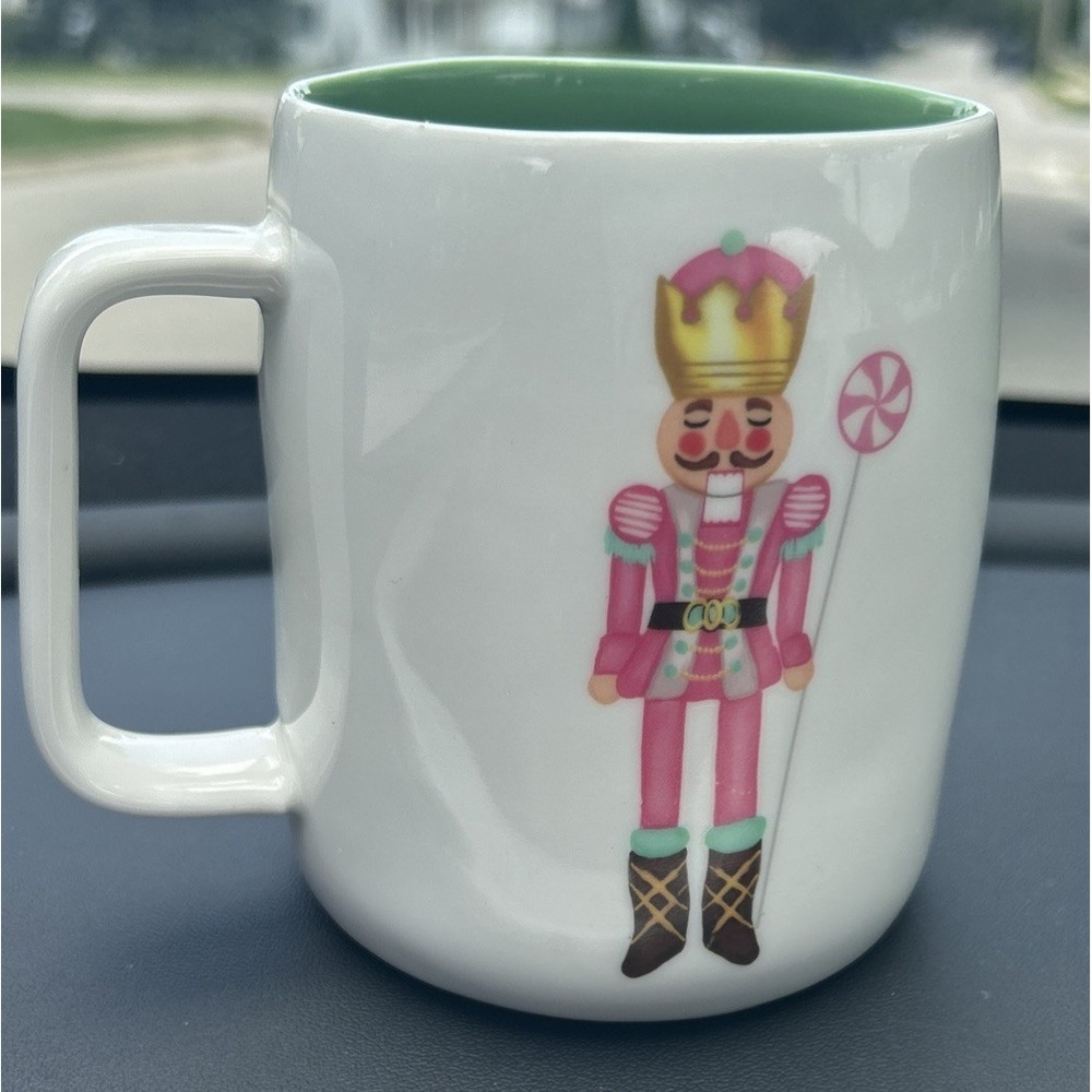 Mary Square Pink Nutcracker 19 Oz, Organic Mug. Pink Soldier, Green Interior